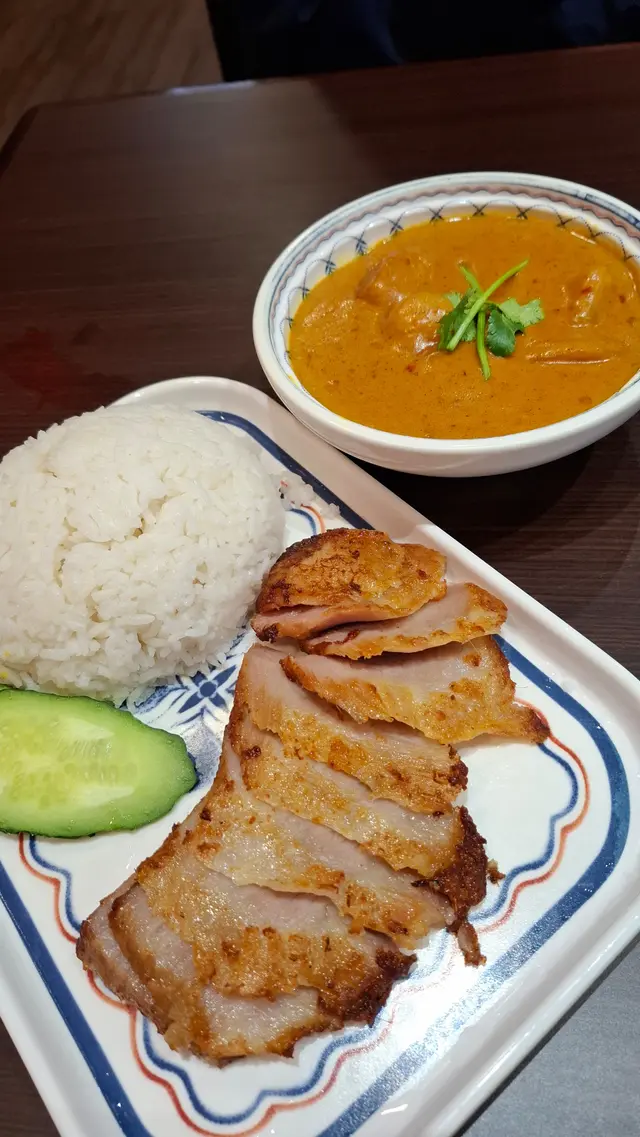 香茅豬頸肉咖喱飯