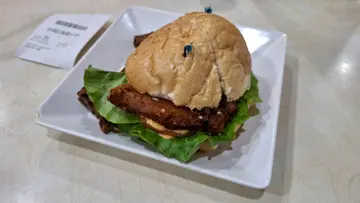 馳名銓哥豬扒包