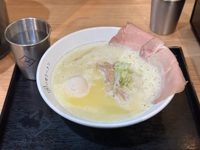 濃厚雞白湯拉麵