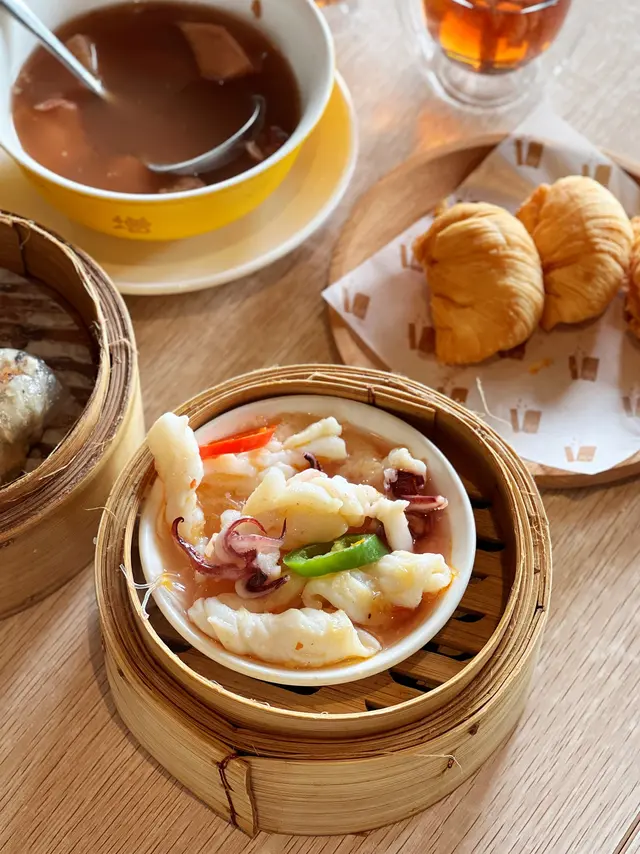 蒜蓉粉絲蒸鮮魷