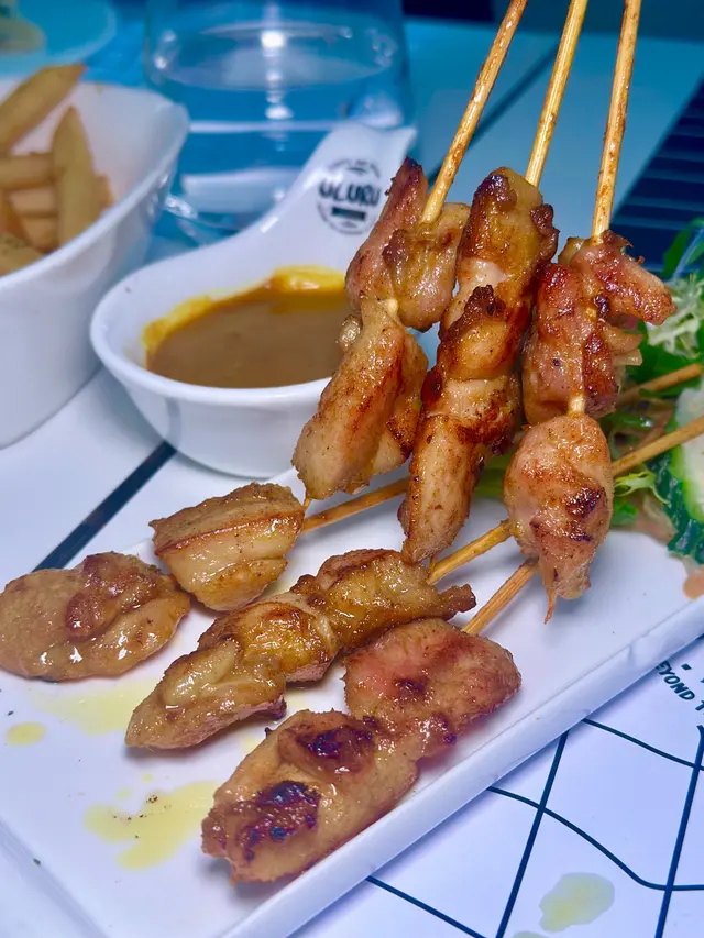蜜味沙嗲醬雞肉串燒(6串)