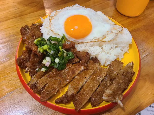 越式香茅蔥油豬扒煎蛋飯