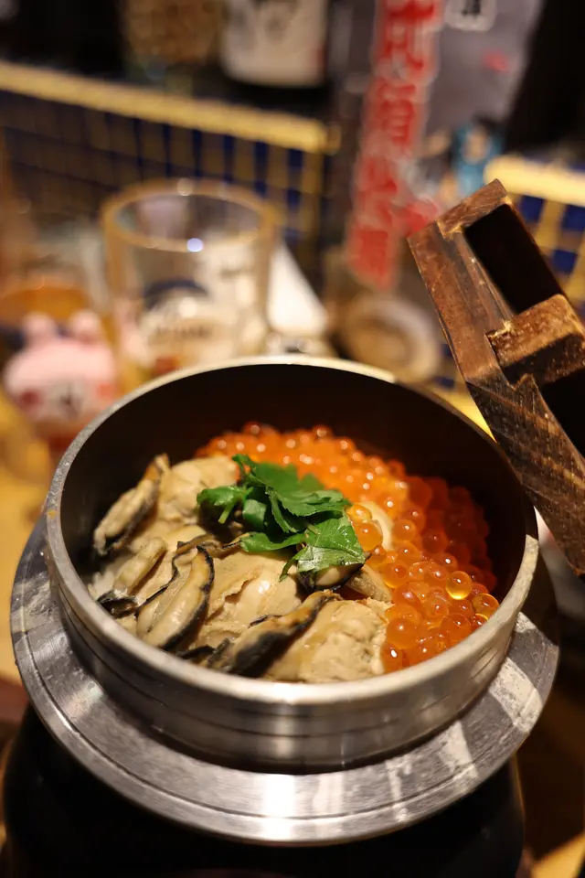 生蠔三文魚籽釜飯
