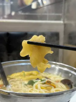 药膳黄酒花胶鸡米线