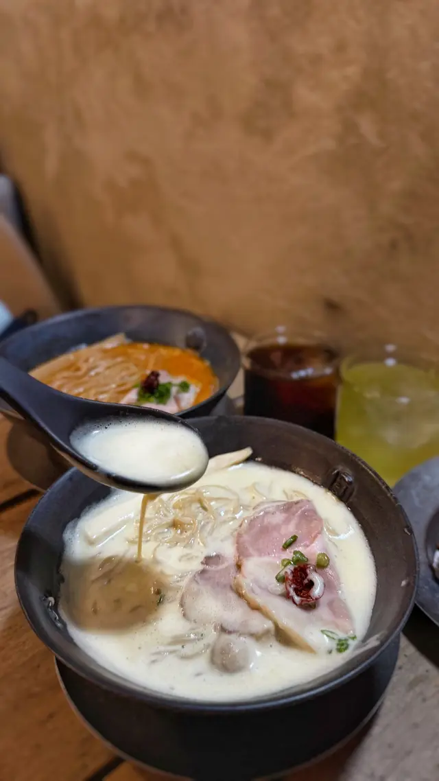 熟成雞白湯拉麵