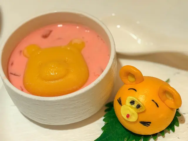 跳跳虎麥芽紫薯包&小熊維尼仙人掌楊枝甘露