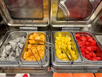 火龍果.哈密瓜.菠蘿.西瓜