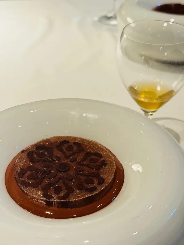 Dark Chocolate (62%)